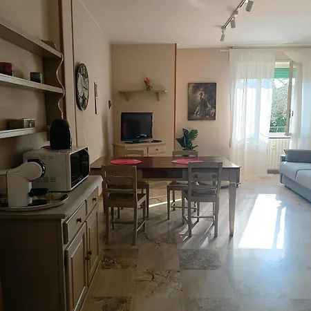 Gardalba Apartment