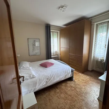 Gardalba Apartmán *